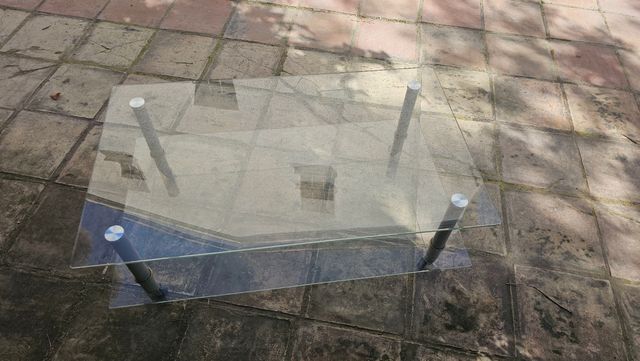 Tavolino da caffè o tavolino in vetro