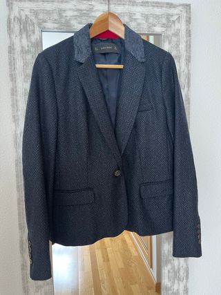 Americana azul marino de Zara