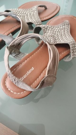 Sandalias dedo Graceland 37