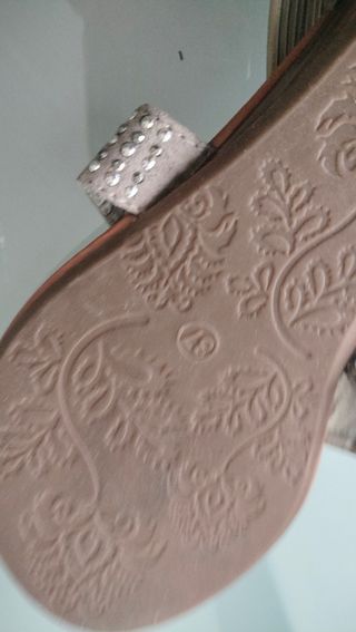 Sandalias dedo Graceland 37