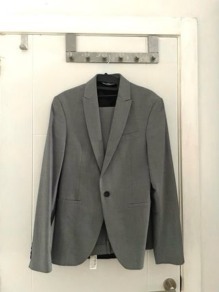 Traje Hombre Zara colección “Essentials”