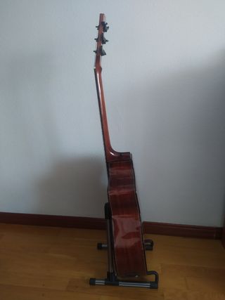 Guitarra electro acústica
