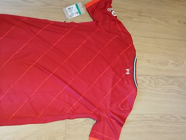 Camiseta del liverpool del 2021 y 2022