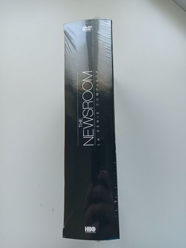 Precintada . The newsroom la serie completa