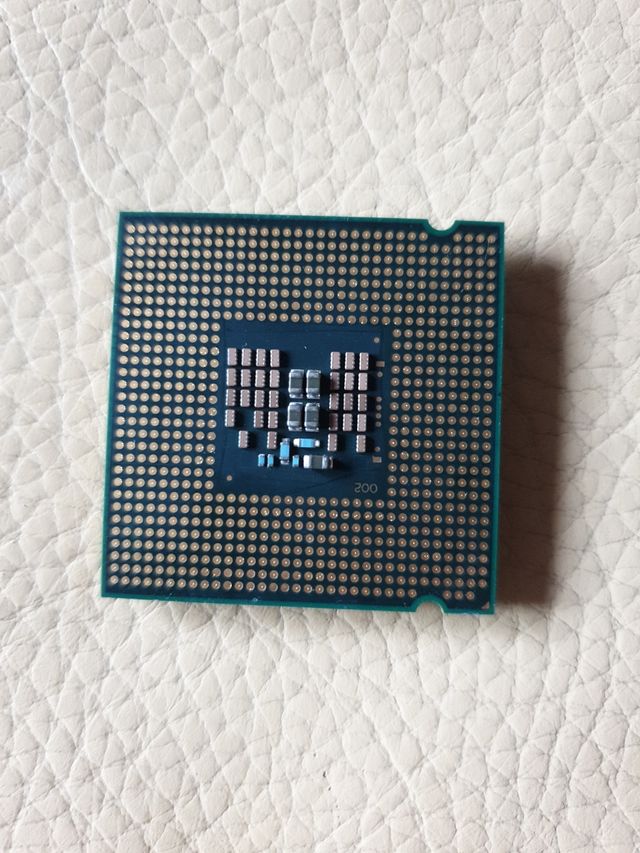 INTEL CORE 2 QUAD Q8200