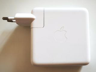 Cargador Mac 

Adaptador de corriente USB-C de 87W