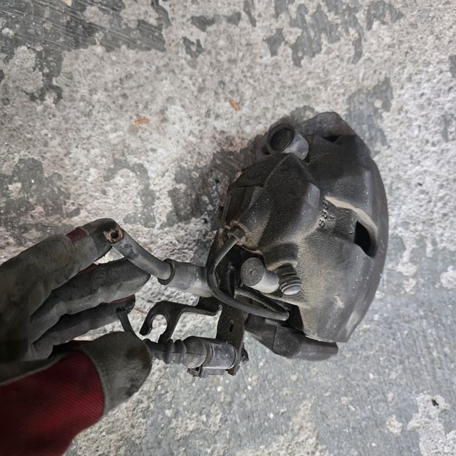 Pinzas freno delanteras seat exeo audi a4