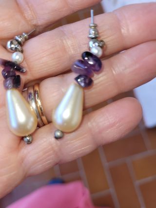 Conjunto de gargantilla y pendientes con amatistas