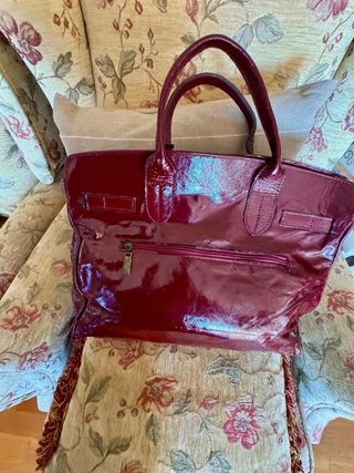 Bolso cuero charol