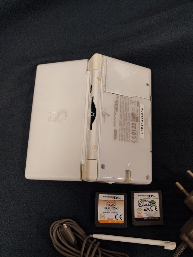 Nintendo DS lite, juegos DS y Gameboy