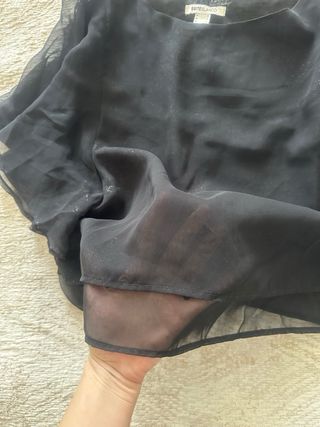 Blusa negra tranparente con brillos