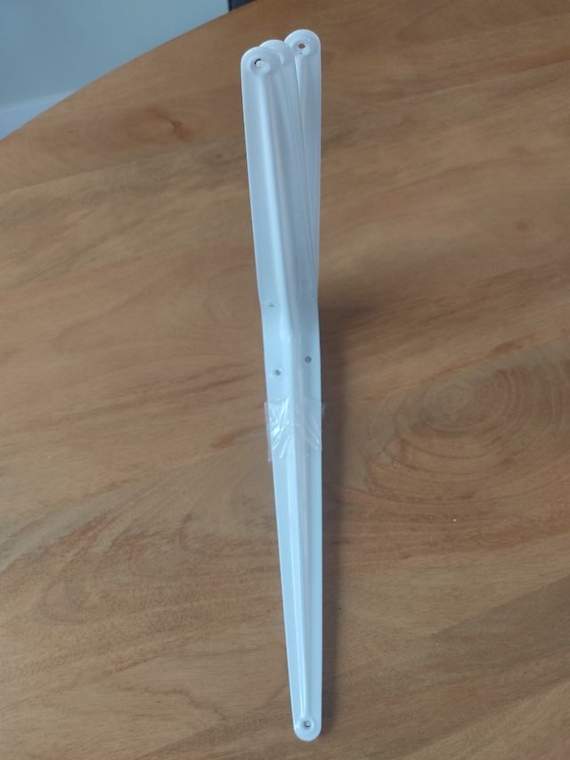 Escuadras blancas, 4 soportes para baldas, 30 x 25