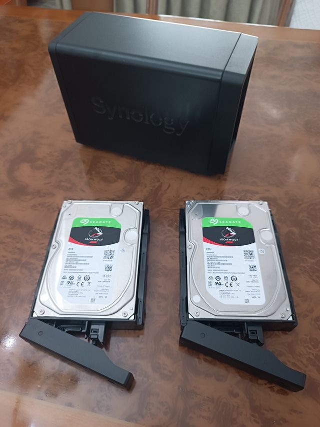 NAS Synology DS718 + (2x) HDD 8TB Seagate