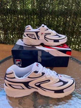 NUEVO Fila zapatillas deportivas Num 39.5