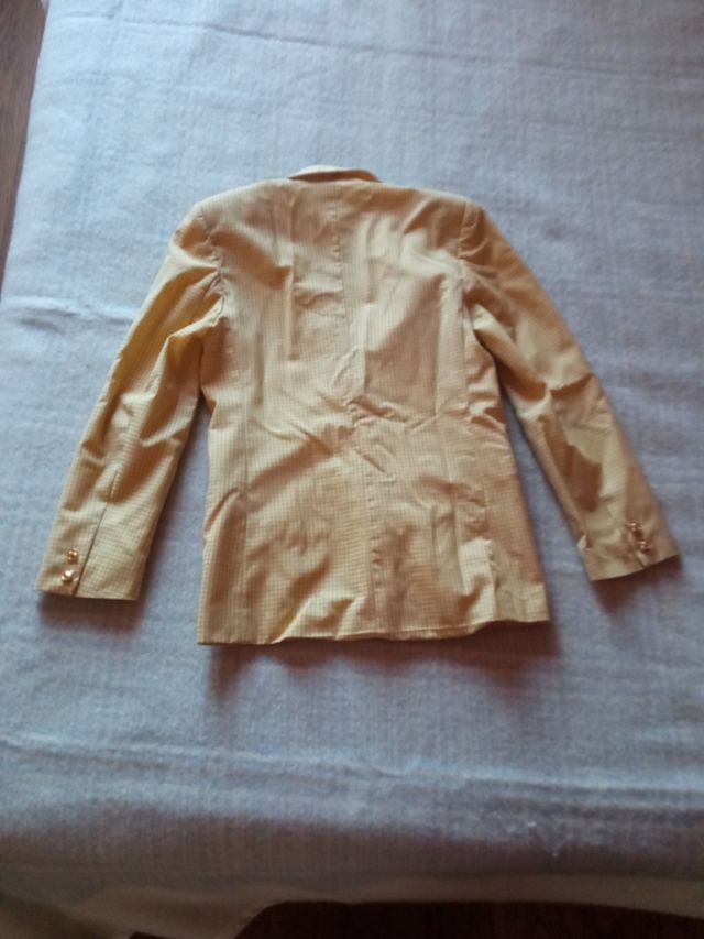 Giacca donna elegante per primavera.