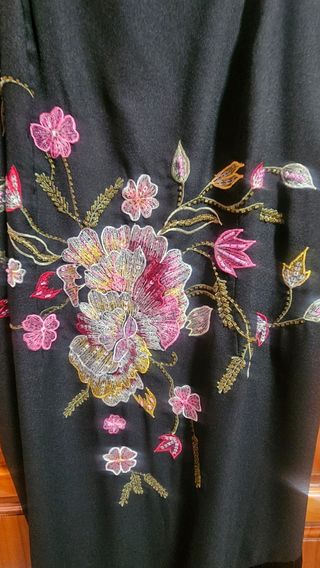 Traje fiesta flecos bordado