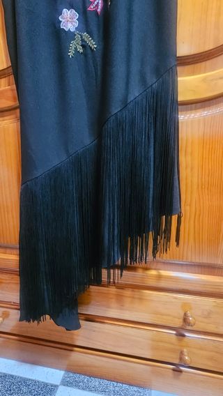 Traje fiesta flecos bordado