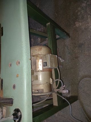 MAQUINA INDUSTRIAL DE COSER MARCA REFREY