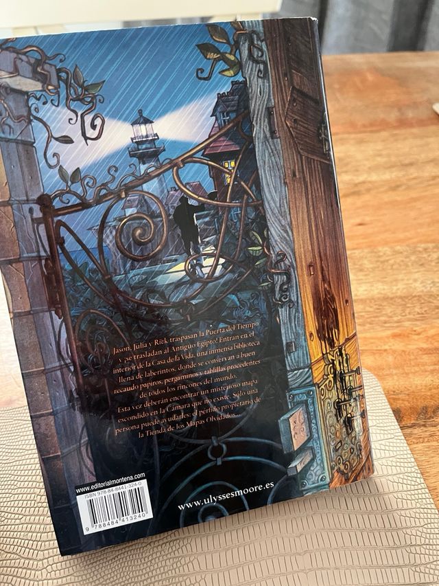 La Tienda de los Mapas Olvidados