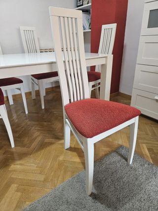 Juego mesa comedor, sillas,precio negociable,envío