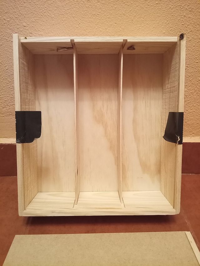 Scatola di legno con 2 maniglie