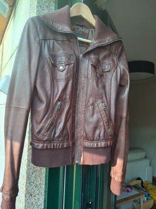 Cazadora de cuero talla m, berska