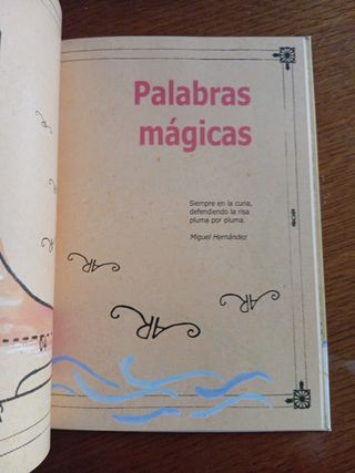 LIBRO DE LOS ARRULLOS:MI PRIMER ABRAZO DE PALABRAS