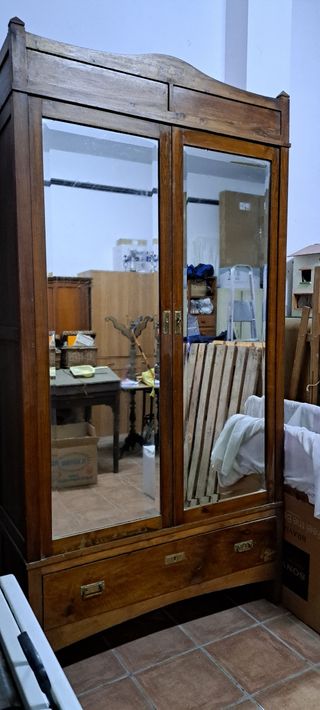 Armario antiguo para restaurar