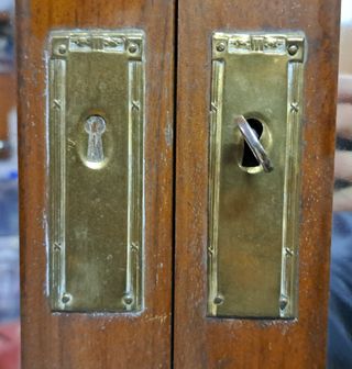Armario antiguo para restaurar