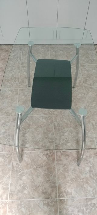 Mesa de cristal con patas de aluminio de cocina o 