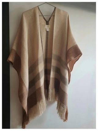 Poncho Philomena 100% alpaca