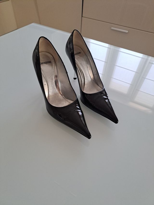 DÉCOLLETÉ BLU VERNICE E TACCO ARGENTATO