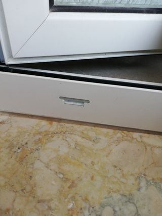 tappi copriforo per finestre