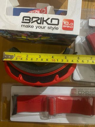 Set maschera cinturino e paraorecchie rossa