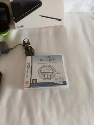Nintendo DS lite negra.