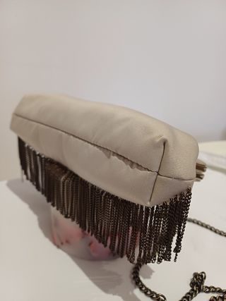 Bolso de mano para eventos.