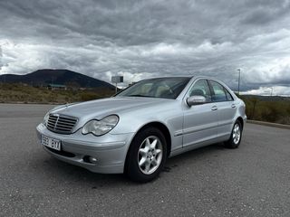 Mercedes-Benz Clase C 2003