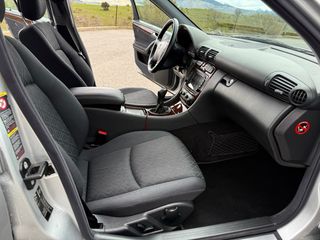 Mercedes-Benz Clase C 2003