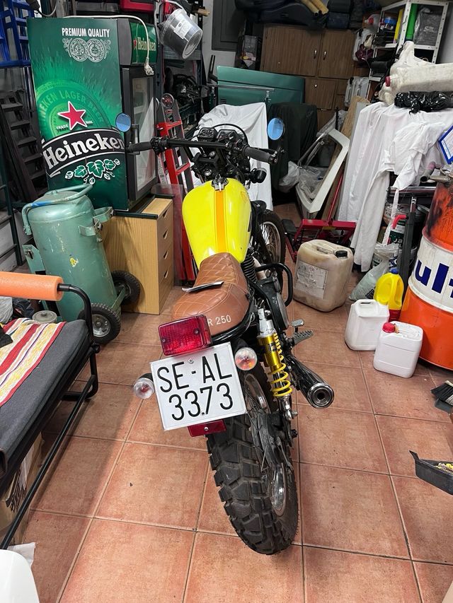 Yamaha SR 250 special