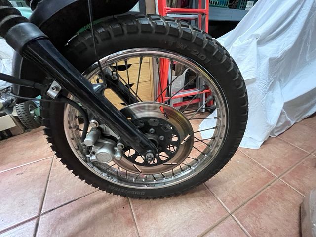 Yamaha SR 250 special