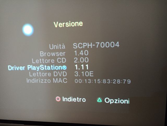 Playstation 2 (model: SCPH-7004) con cavi+Joystick