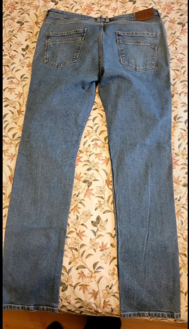 Pantalon vaquero recto