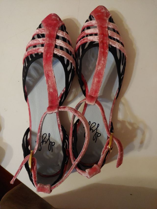 Zapatos de Flores y Floreros - T. 36