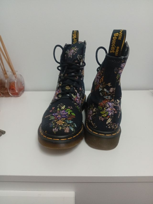 Botas Dr. Martens mujer original diseño