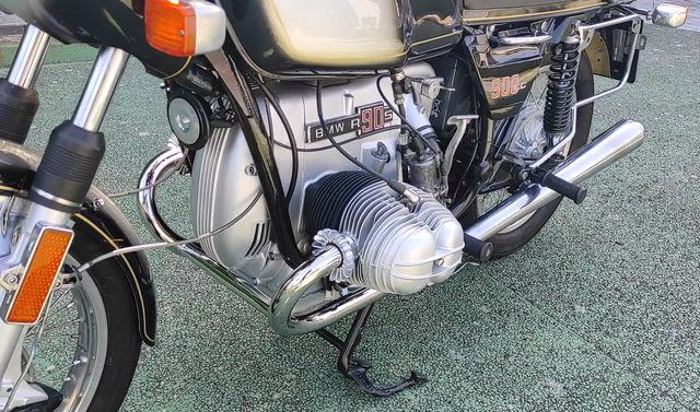 BMW R90S  SILVER SMOKE , negociable
