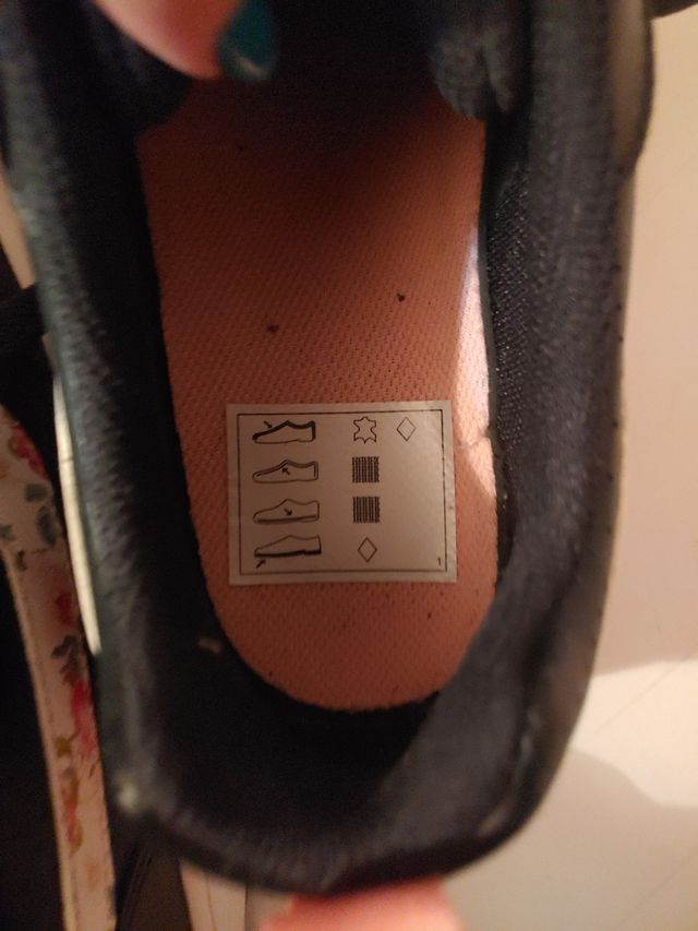 Zapatillas Nike. T.38.5