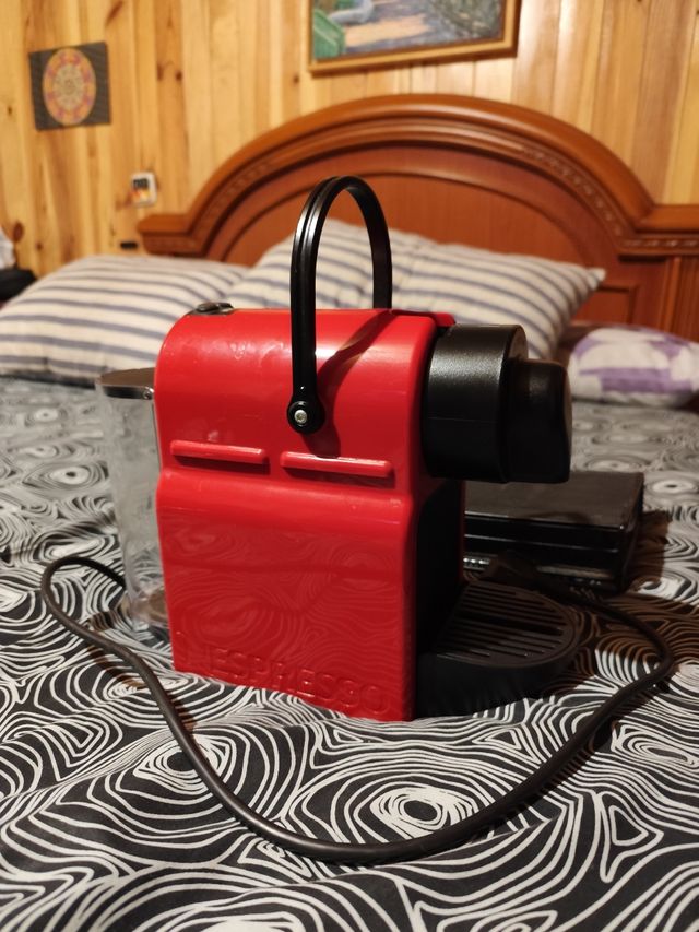 Cafetera Krups Nespresso Inissia XN1005 atascada 