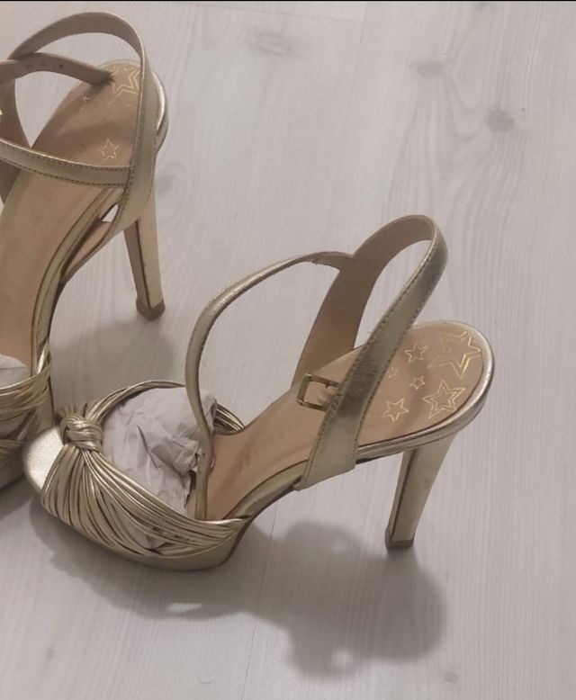 Sandalias PEDRO MIRALLES doradas