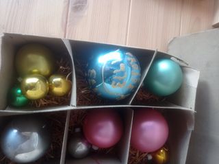 Vecchia scatola per palline di Natale degli anni '70 