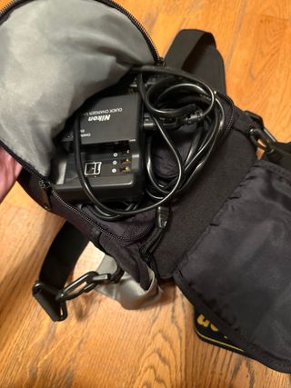 Camara de fotos y videis Nikon D40 y estuche.